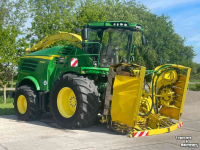 Ensileuse automotrice John Deere 8400 I Prodrive  40 KM hakselaar Kemper JD 639