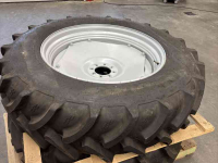 Roues, Pneus, Jantes, Barillets Jumelage Alliance 420/85R38 en 340/85R28 Alliance Farmpro