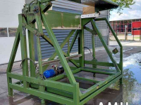 Basculeur de caisses Schouten KK-180-2  Kisten kantelaar,  box tipper, Kistenkipper
