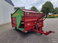 Distributeur de fourrage en bloc Strautmann BVW Blokkenverdeelwagen