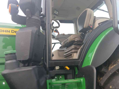 Tracteur John Deere 6R 250