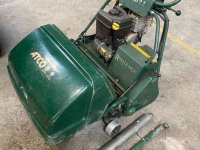 Tondeuse à gazon Atco Royale 24E i/c