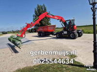 Pelles sur pneus Hooby Bandenkraan met kipper + maaikorf + 2x verlengiek + actiebord + bomenknipper