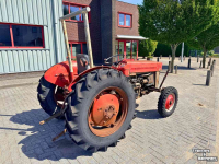 Tracteur Massey Ferguson 130 Tractor