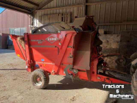 Distributeur de paille pour des logettes Kuhn Primor 3570 Stro-Instrooier