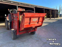Distributeur de paille pour des logettes Kuhn Primor 3570 Stro-Instrooier