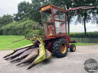 Ensileuse automotrice New Holland 1880 Clayson Crop Cruiser