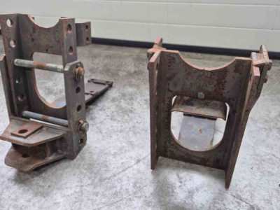 Autres tracteurs et accessoires Massey Ferguson 2x Trekhaakframe MF