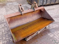 Godets  Kraanbak, slotenbak, graafbak 180 cm. diversen