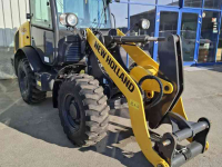 Chargeuse sur pneus New Holland W50C wiellader