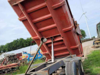 Benne agricole Knapen kieper T 8
