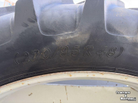 Autres tracteurs et accessoires Michelin Michelin 270/95R48 & 12.4R28 cultuurwiel set