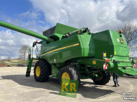 Moissonneuse batteuse John Deere T660 Combine