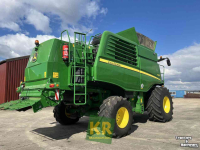 Moissonneuse batteuse John Deere T660 Combine
