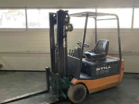 Chariot élévateur Still Accu heftruck R20-16
