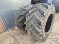 Roues, Pneus, Jantes, Barillets Jumelage Bridgestone 710/55R30