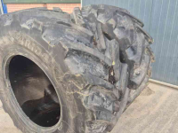 Roues, Pneus, Jantes, Barillets Jumelage Bridgestone 710/55R30