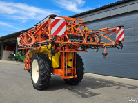 Pulvérisateur porté Douven NEVELSPUIT 3400 Ltr Veldspuit - 27mtr
