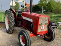 Tracteur pour horticulture International 624  Agriomatic