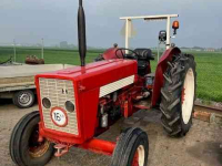 Tracteur pour horticulture International 624  Agriomatic