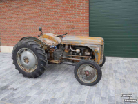 Tracteurs anciens Massey Ferguson TEF 20 Diesel