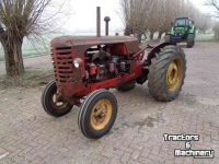 Tracteurs anciens Massey Ferguson massey harris 744