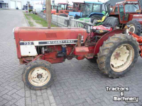 Tracteur pour vignes et vergers International 733