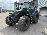 Tracteur Valtra Demo G125 Active met kruipbak