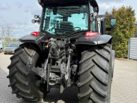 Tracteur Valtra Demo G125 Active met kruipbak
