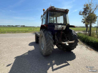 Tracteur Case-IH 845