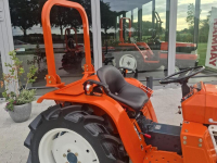 Tracteur Kubota B1702