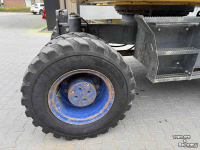 Pelles sur pneus Komatsu PW180-10