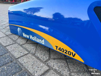Pièces d‘occasion pour tracteurs New Holland T4000V motorkap 84308606