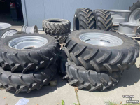 Roues, Pneus, Jantes, Barillets Jumelage Firestone 480/70R38 en 380/70R28 verstelbare velgen