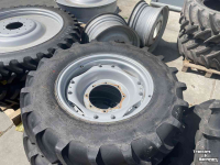 Roues, Pneus, Jantes, Barillets Jumelage Firestone 480/70R38 en 380/70R28 verstelbare velgen