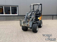Chargeuse sur pneus Giant D263s