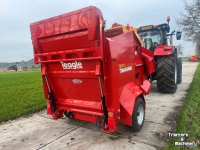 Distributeur de paille pour des logettes Teagle Tomahawk 8200SC stroverdeler