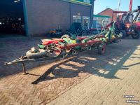 Semoir monograine Monozentra Vicon Monozentra S 12 x 50 bietenzaaier op kar