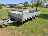 Remorque automobile jusqu’ à 3500 Kg Hulco Hulco Medax-2 autoambulance/multitransporter/aanhanger