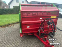 Distributeur de fourrage en bloc Strautmann Strautmann BVW blokkendoseerwagen