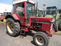 Tracteur International 845 xl