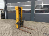 Chariot élévateur  Hefmast met palletlepels en sideshift