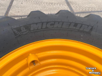 Chargeuse sur pneus telescopique Michelin 460/70R24 Band + velg JCB