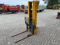 Chariot élévateur  Hefmast met palletlepels