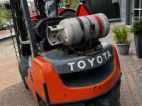 Chariot élévateur Toyota 02-8FGF25