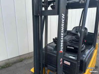 Chariot élévateur Jungheinrich EFG216K heftruck elektrisch 1500 kg