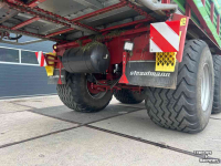 Autochargeuse Strautmann Giga Vitesse CFS 4002DO. Doseerwagen.
