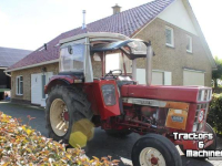 Tracteur International met stuurbekrachtiging en kruip