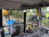 Tracteur Ford 8240 SLE Powerstar