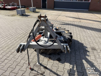 Pousse fourrage à pneu Holaras Voeraandrukband 3 punt hydro